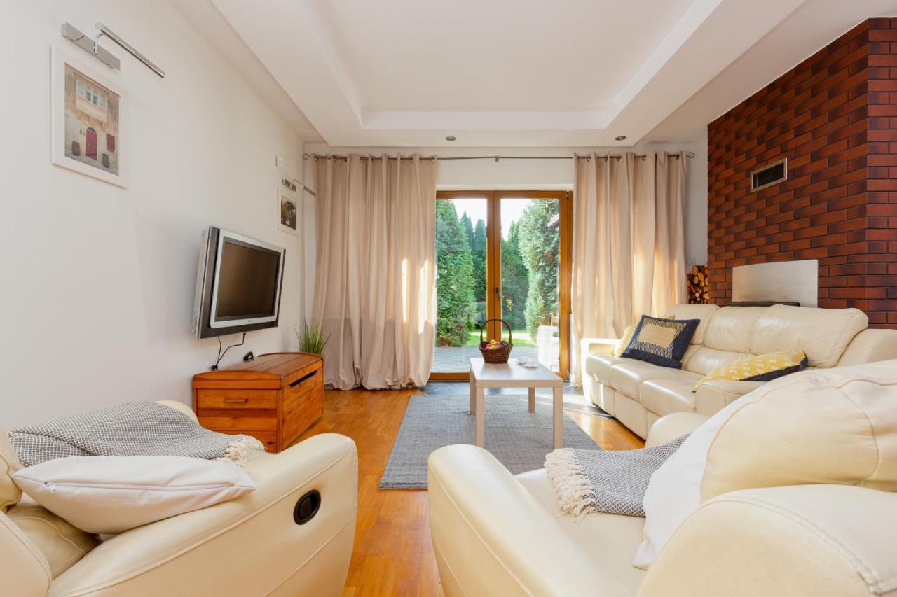 Holiday House Cinema Experience Warsaw Michalowice By Renters Villa Eksteriør billede